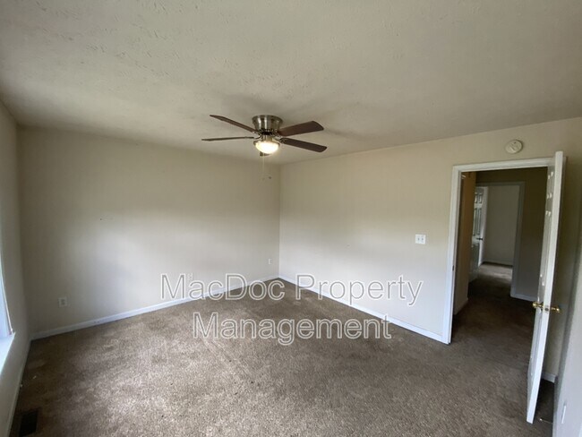 Building Photo - 9740 W Midland Way