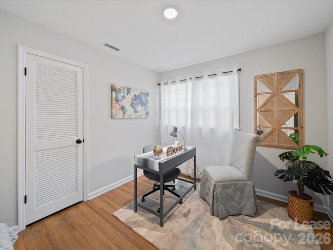 Building Photo - 2213 Milton Rd