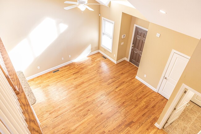 Building Photo - 113 Cypress Cir