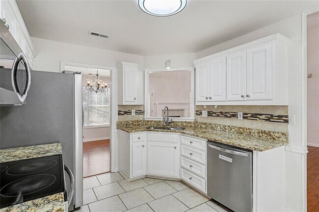 Building Photo - 65 Fairwinds Dr