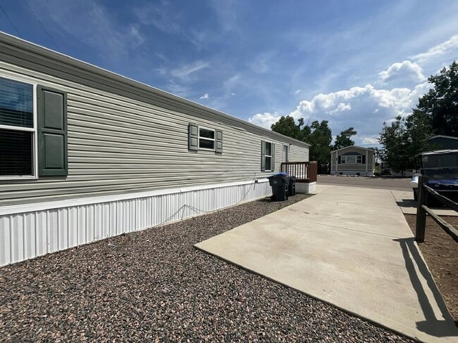 Building Photo - 1435 D St