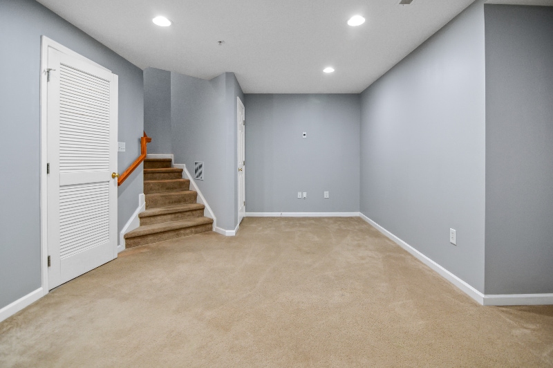 Building Photo - 5061 Cameo Terrace