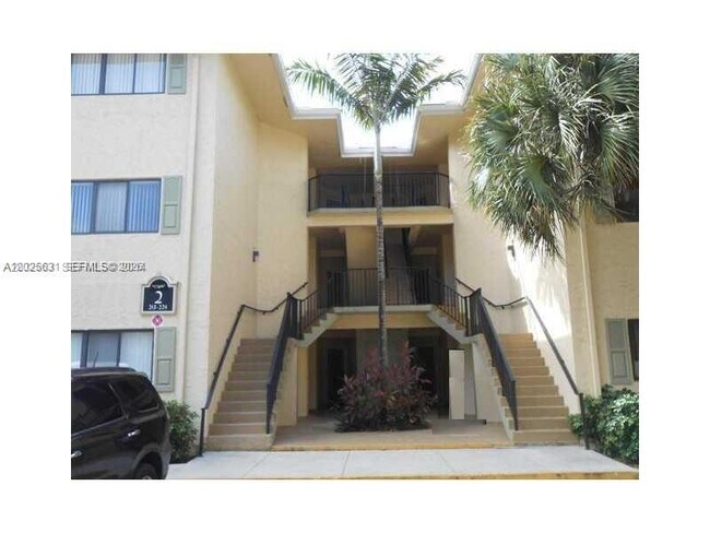 Building Photo - 2445 SW 18th Terrace