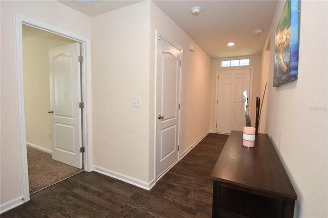 Building Photo - 27 Grand Par Ct