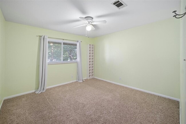 Building Photo - 7110 Sungate Dr