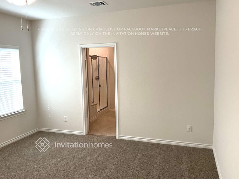 Building Photo - 3837 Kenworth Ln
