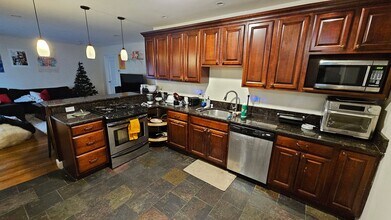 Building Photo - Live Next Door to BC! 6bd/2.5bath available for 8/31/2027!