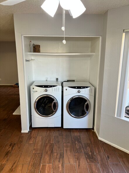 Building Photo - 5236 W Peoria Ave