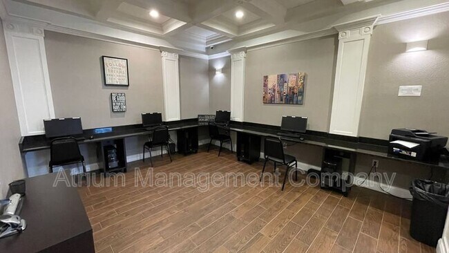 Building Photo - 430 Southern Pecan Cir