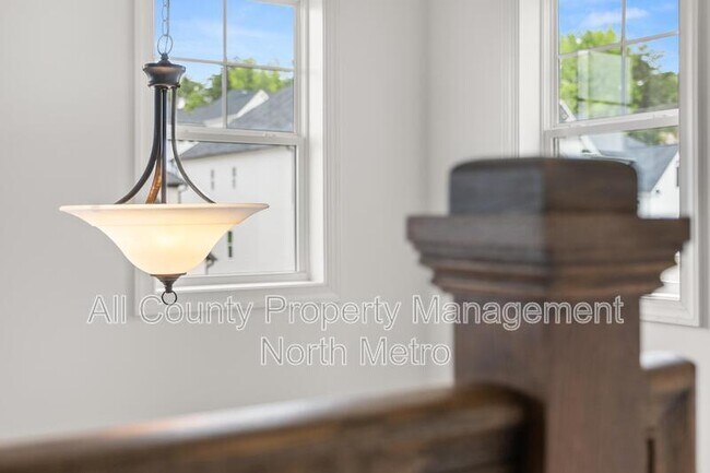 Building Photo - 382 Tillman Pass