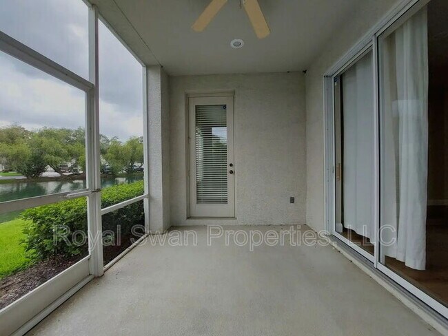 Building Photo - 611 Grasslands Village Cir