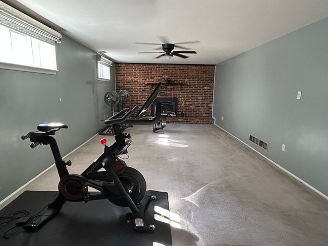 Building Photo - 116 Kane Dr