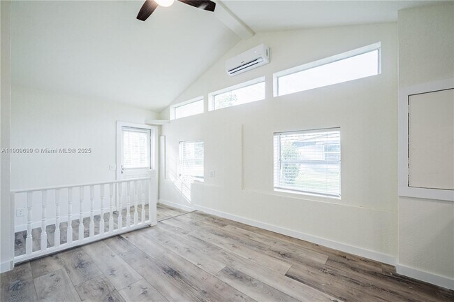 Building Photo - 4504 Oakley St