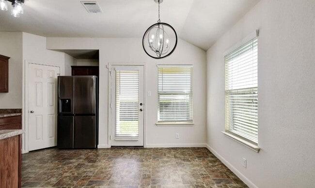 Building Photo - 409 Teron Dr