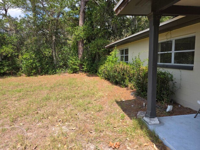 Building Photo - Spacious 3BR/2BA Home with 2-Car Carport & RV/Boat Parking