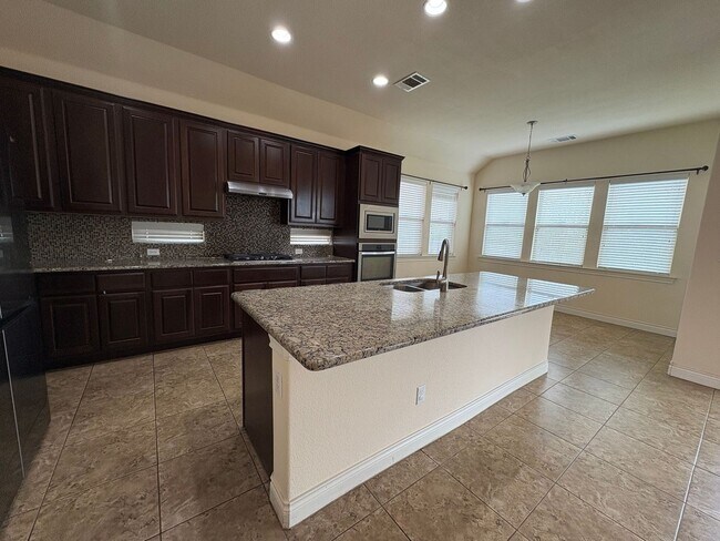 Building Photo - Make This Pflugerville Residence Your New Home!!