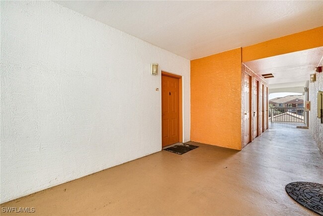 Building Photo - 6321 Aragon Way