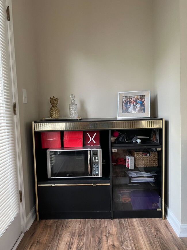 Building Photo - 515 Calhoun St NW