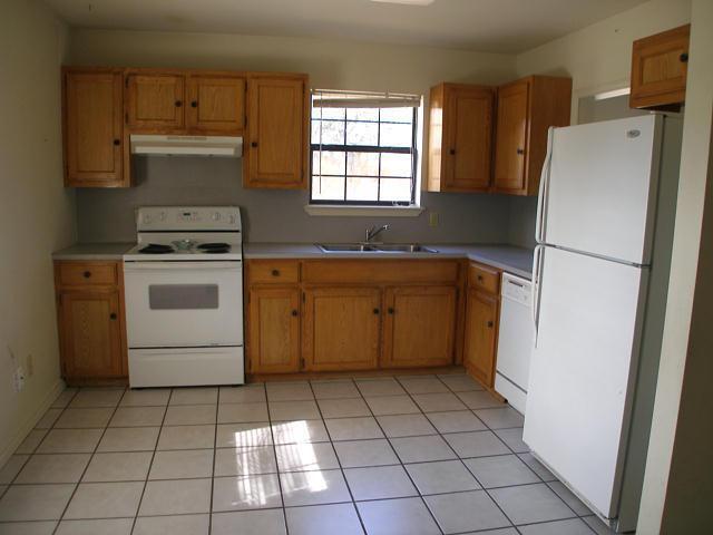 Building Photo - 15506 Enid Dr