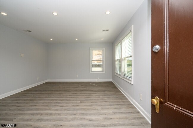 Building Photo - 32 Woodland Ave