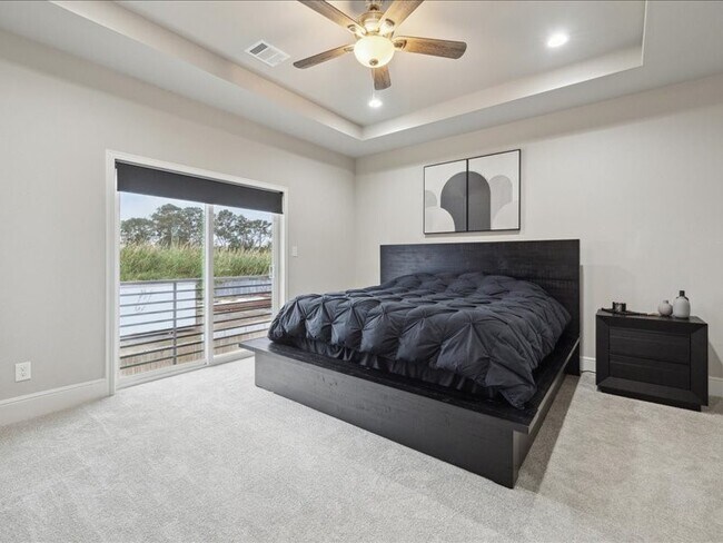 Building Photo - 2329 Paul Quinn St