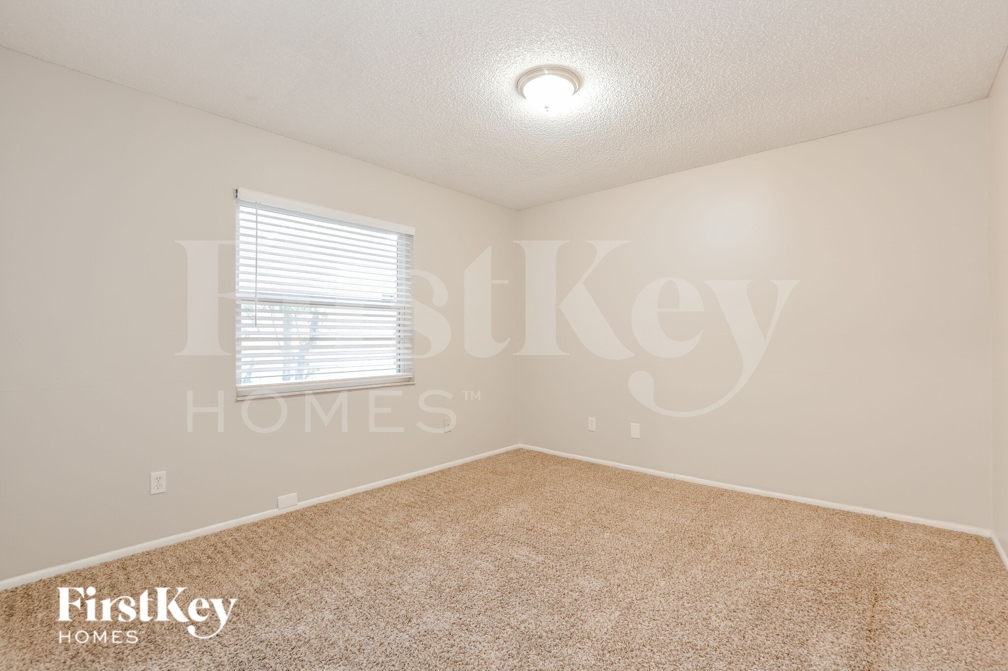 Building Photo - 7039 Pecan Ct