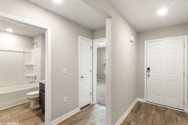 Building Photo - 7944 Pickwick Dr.