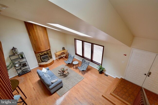 Building Photo - 8421 Alvin Rd