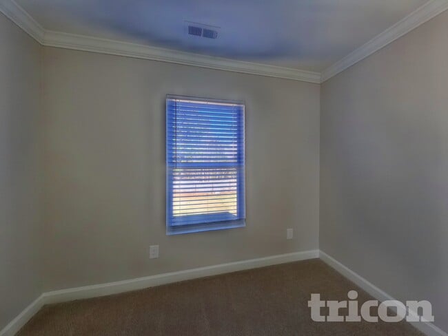 Building Photo - 8450 Ainsworth St