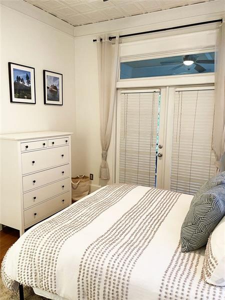 Building Photo - 1229 Euclid Ave NE