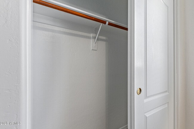 Building Photo - 6211 W Wickieup Ln