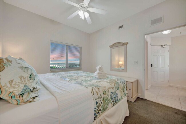 Building Photo - 8800 Bay Pines Blvd