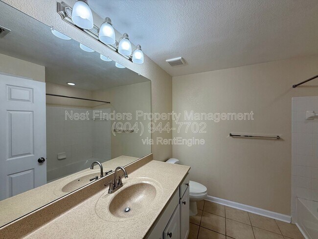 Building Photo - 10075 Gate Pkwy N