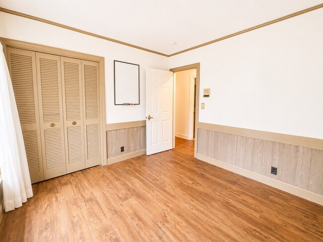 Building Photo - 9205 Whitegate Ct