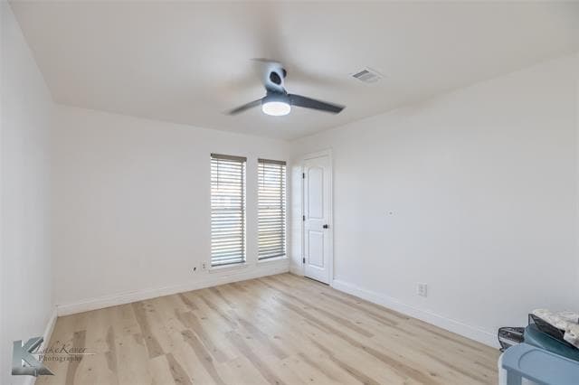 Building Photo - 3133 Primrose Dr