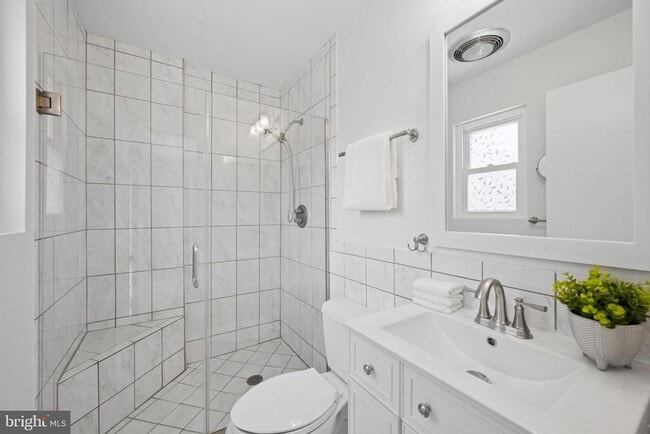 Building Photo - 1365 Moyer Rd