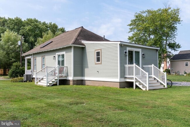 Building Photo - 207 Dodson Ave