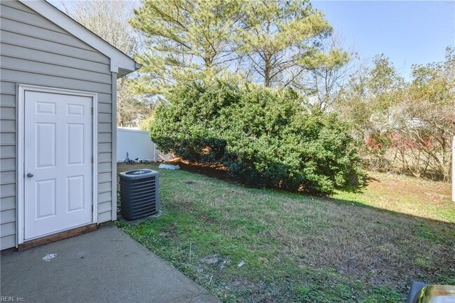 Building Photo - 1531 Creek Ct