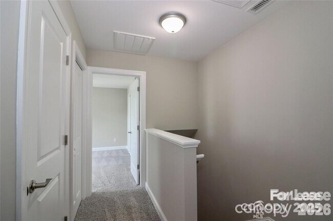 Building Photo - 3967 Newhall Dr NW