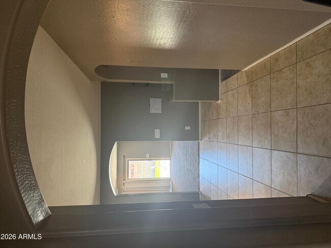 Building Photo - 5943 S 248th Dr