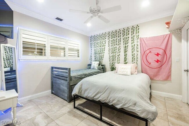 Building Photo - 4402 Yacht Harbor Dr
