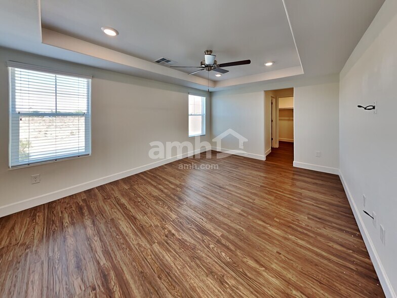 Building Photo - 8186 Inhibition Ct