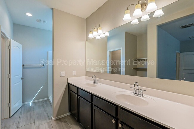 Building Photo - 3032 N 310th Ln