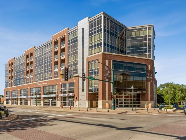 Building Photo - 1303 5th St