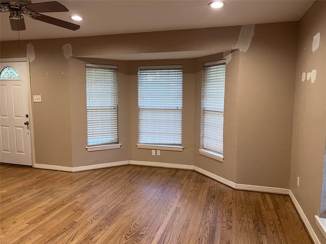 Building Photo - 3728 Seguin Dr