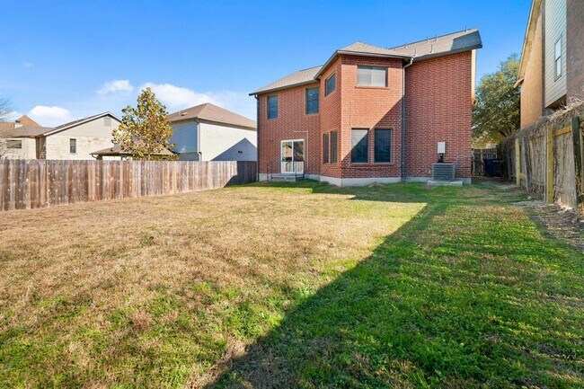 Building Photo - 11112 Chatam Berry Ln