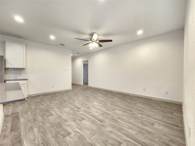 Building Photo - 14503 Rain Tree Dr