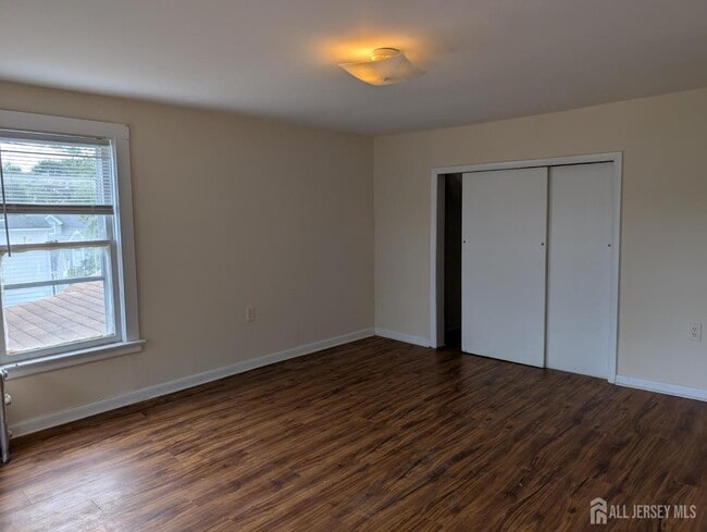 Building Photo - 217 MacArthur Ave