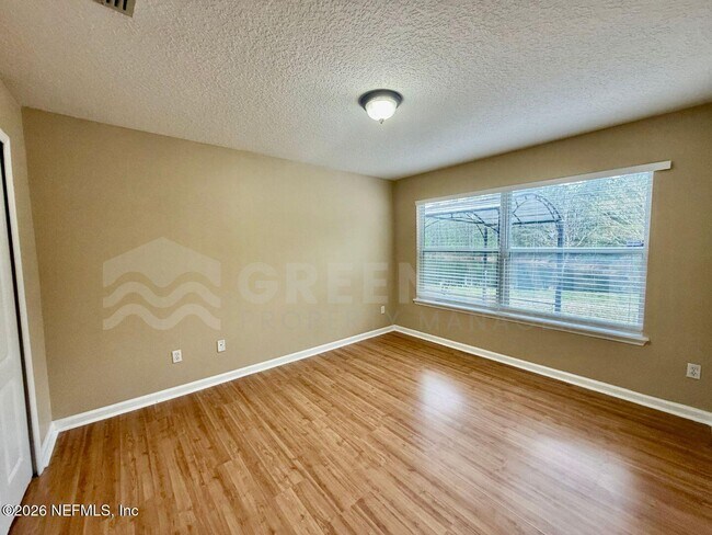 Building Photo - 1462 Scenic Oaks Dr