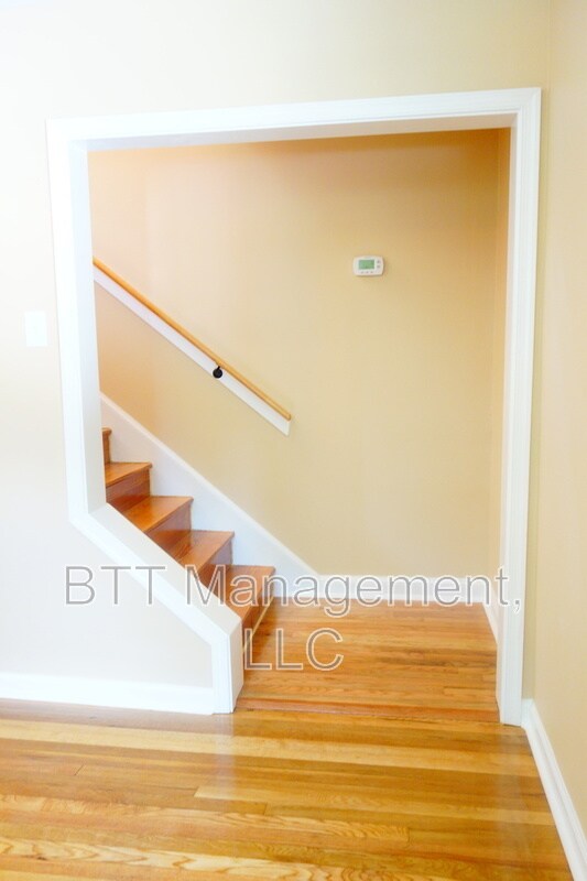Building Photo - 8401 Flower Ave